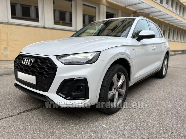 Rental Audi Q5 45 TFSI Quattro while in Brussels Airport