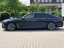 BMW M760Li xDrive V12 для трансферов из аэропортов и городов в Бельгии и Европе.