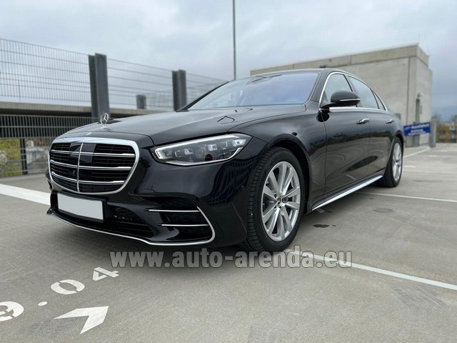 Rental Mercedes-Benz S 450 Long 4Matic AMG equipment in Ghent