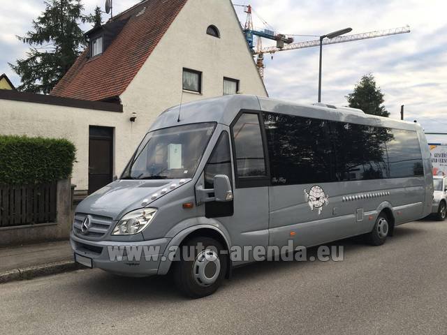 Rental Mercedes-Benz Sprinter 29 seats in Liege